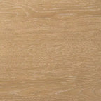 Set di 2 tavolini rotondi in legno con ripiani aperti e gambe cilindriche, finitura rovere