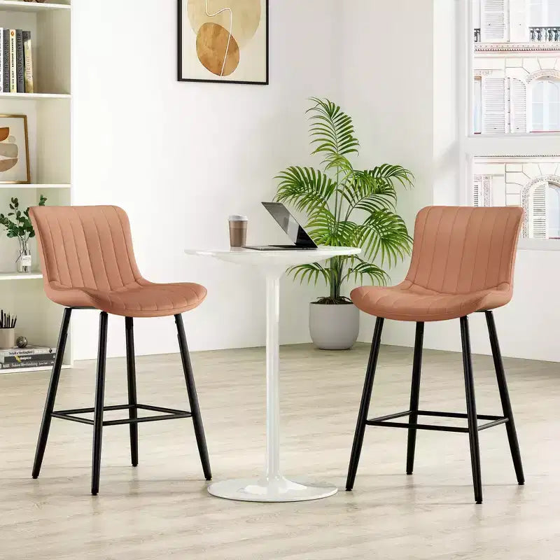 Set di 2 sgabelli da bar girevoli in pelle PU ad altezza bancone con sedile ergonomico e base in metallo